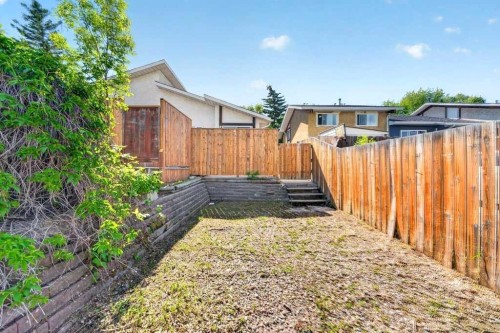 3304 Temple Way Ne, Calgary, AB 