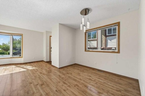 3304 Temple Way Ne, Calgary, AB 