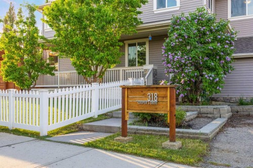 318 Coopers Drive Sw, Airdrie, AB - Outdoor