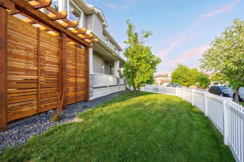 318 Coopers Drive Sw, Airdrie, AB - Outdoor
