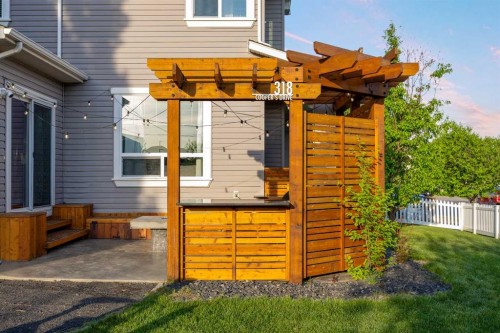 318 Coopers Drive Sw, Airdrie, AB - Outdoor With Exterior