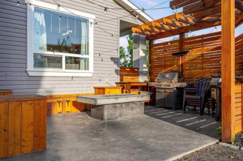 318 Coopers Drive Sw, Airdrie, AB - Outdoor With Deck Patio Veranda With Exterior