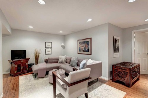 304 Lake Mead Crescent Se, Calgary, AB 