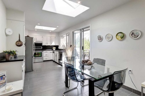 304 Lake Mead Crescent Se, Calgary, AB 