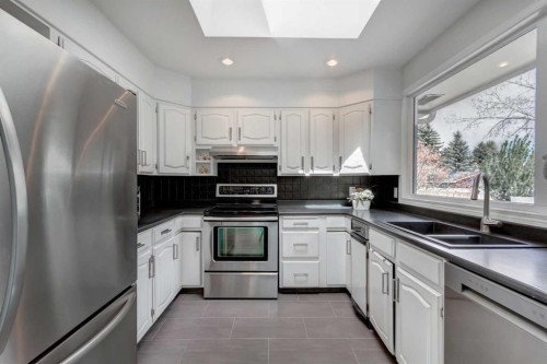 304 Lake Mead Crescent Se, Calgary, AB 