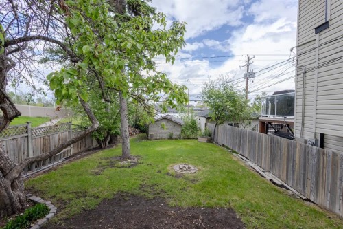 2452 28 Avenue Sw, Calgary, AB 