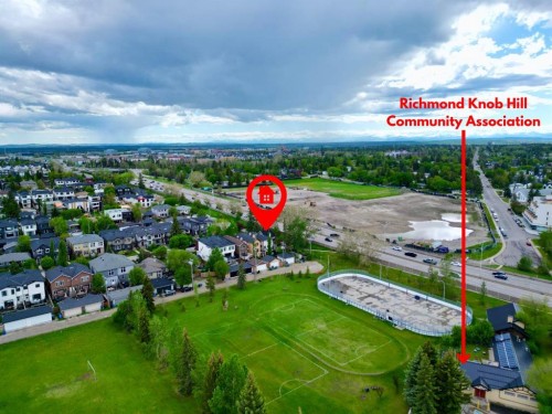 2452 28 Avenue Sw, Calgary, AB 