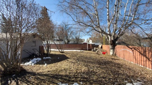 5501 51 Street, Olds, AB 