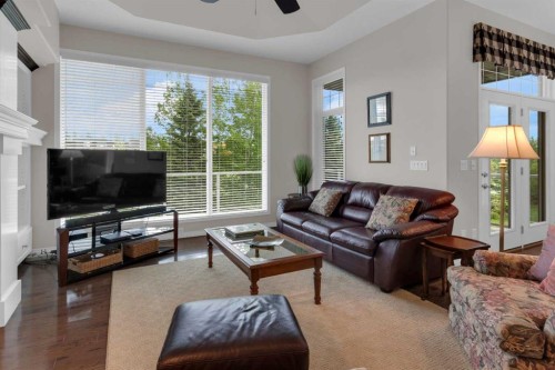 102 Panatella Crescent Nw, Calgary, AB 