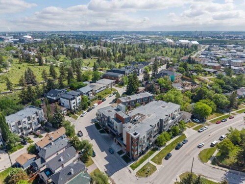 316-93 34 Avenue Sw, Calgary, AB - Outdoor With View