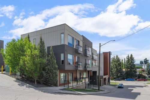 316-93 34 Avenue Sw, Calgary, AB - Outdoor