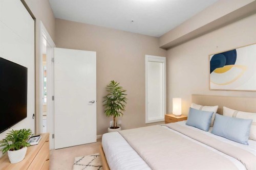 316-93 34 Avenue Sw, Calgary, AB - Indoor Photo Showing Bedroom