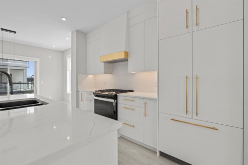203-8155 8 Avenue Sw, Calgary, AB 