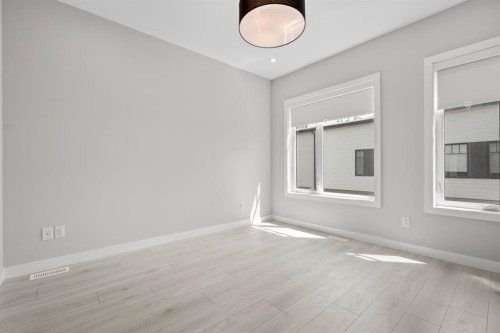 203-8155 8 Avenue Sw, Calgary, AB 
