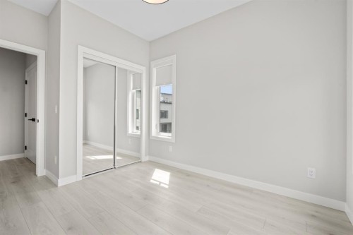 203-8155 8 Avenue Sw, Calgary, AB 