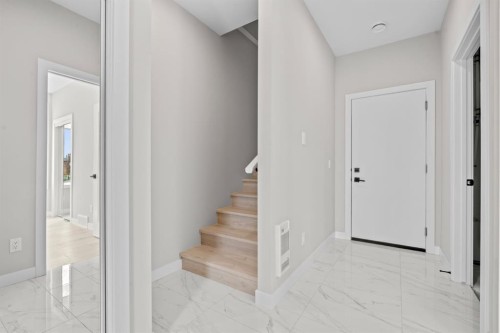 203-8155 8 Avenue Sw, Calgary, AB 