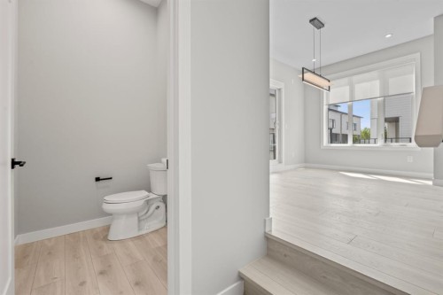 203-8155 8 Avenue Sw, Calgary, AB 
