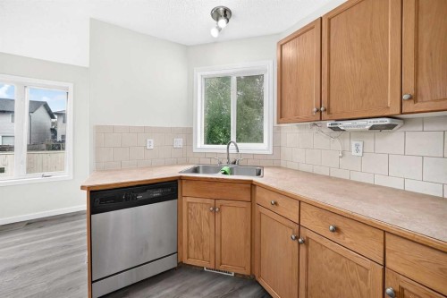 531 Stonegate Road Nw, Airdrie, AB 