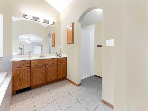 143 Cougarstone Square Sw, Calgary, AB 