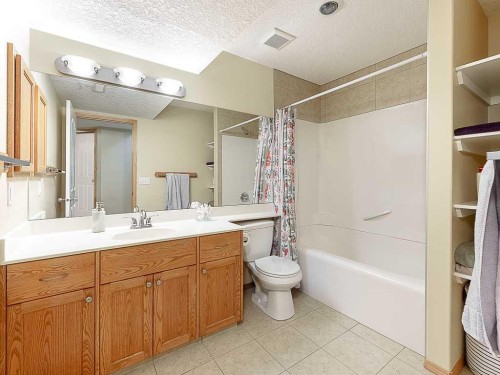 143 Cougarstone Square Sw, Calgary, AB 