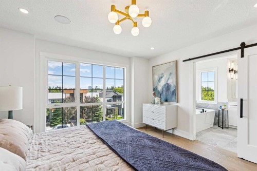 1527 29 Avenue Sw, Calgary, AB - Indoor Photo Showing Bathroom