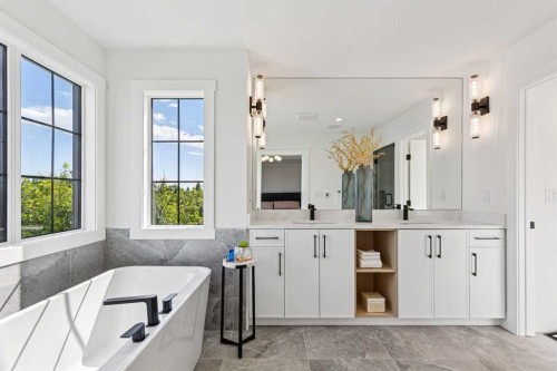 1527 29 Avenue Sw, Calgary, AB - Indoor Photo Showing Other Room