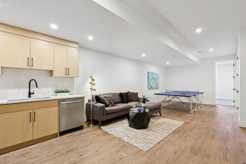 1527 29 Avenue Sw, Calgary, AB - Outdoor With View
