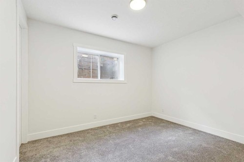 1527 29 Avenue Sw, Calgary, AB - Indoor Photo Showing Bathroom