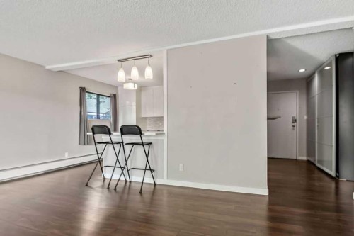 204-1512 16 Avenue Sw, Calgary, AB - Indoor