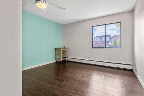 204-1512 16 Avenue Sw, Calgary, AB - Indoor Photo Showing Other Room