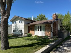 33 Carolina Drive Cochrane, AB T4C 1C4