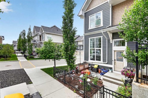 903 Cranbrook Walk Se, Calgary, AB 