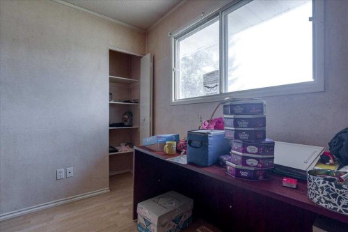 123 Nolan Street, Red Deer, AB - Indoor