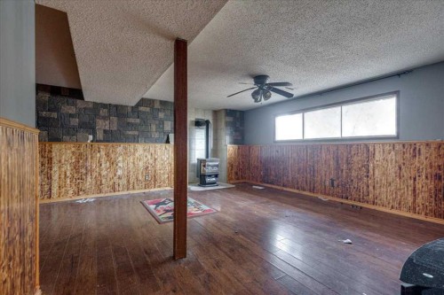 123 Nolan Street, Red Deer, AB - Indoor Photo Showing Other Room
