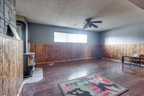 123 Nolan Street, Red Deer, AB - Indoor Photo Showing Other Room