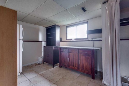 123 Nolan Street, Red Deer, AB - Indoor