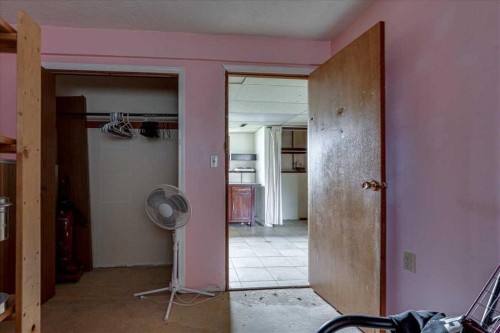 123 Nolan Street, Red Deer, AB - Indoor