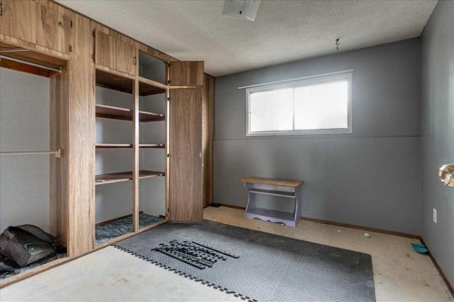 123 Nolan Street, Red Deer, AB - Indoor Photo Showing Other Room