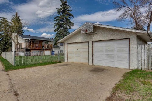 123 Nolan Street, Red Deer, AB - Outdoor