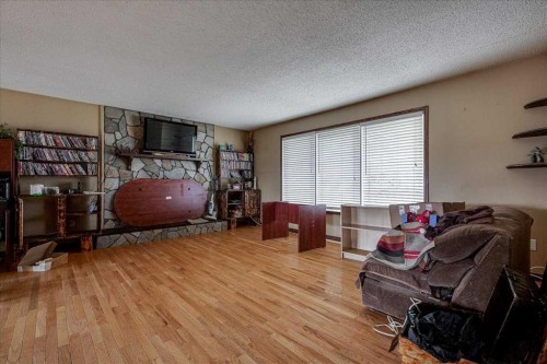 123 Nolan Street, Red Deer, AB - Indoor