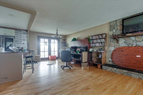 123 Nolan Street, Red Deer, AB - Indoor
