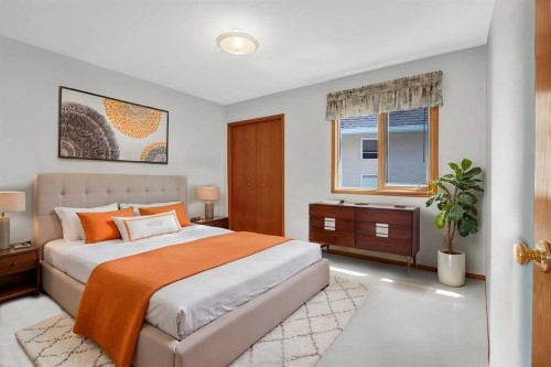 531 Sierra Morena Court Sw, Calgary, AB - Indoor Photo Showing Bedroom