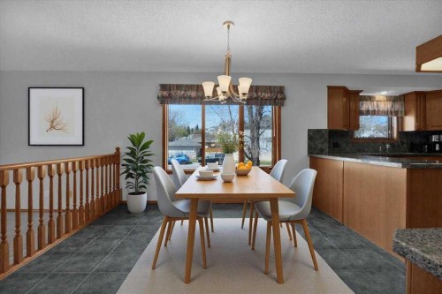 531 Sierra Morena Court Sw, Calgary, AB - Indoor Photo Showing Dining Room