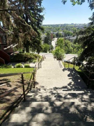 334 3 Avenue Ne, Calgary, AB 