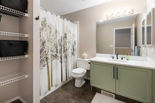 60 Chapala Square Se, Calgary, AB 