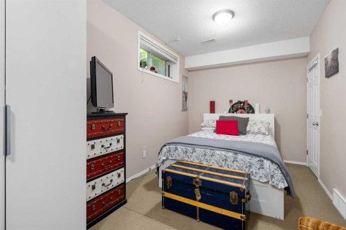 60 Chapala Square Se, Calgary, AB 