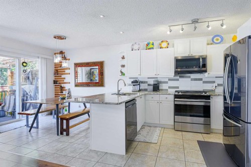 63 Coventry View Ne, Calgary, AB 