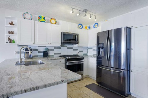 63 Coventry View Ne, Calgary, AB 