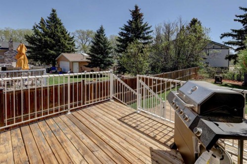 15 Parklane Drive, Strathmore, AB - Outdoor With Deck Patio Veranda