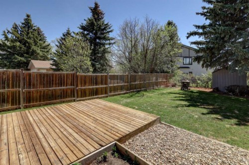15 Parklane Drive, Strathmore, AB - Outdoor